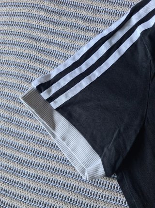 Camiseta Adidas Mujer Negra