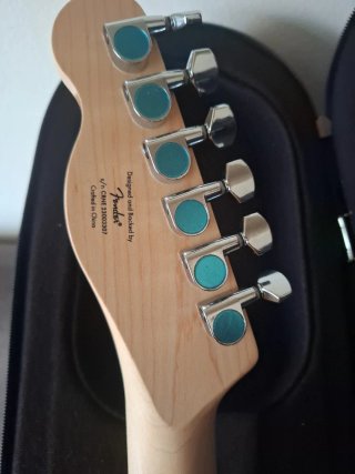 Guitarra Squier Telecaster Dorada