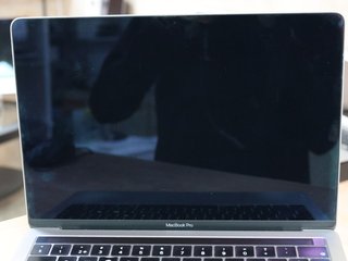MacBook Pro 13" i5 2019