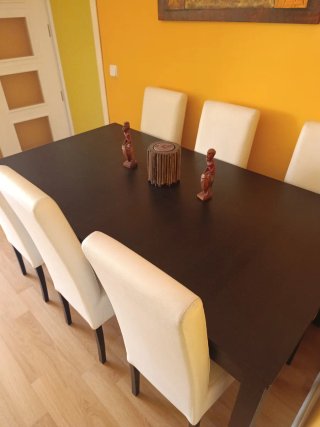 Mesa comedor extensible madera wengue  + 6 sillas