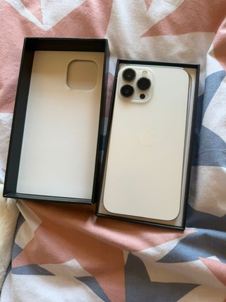 iPhone 13 Pro 256GB Impecable + Extras