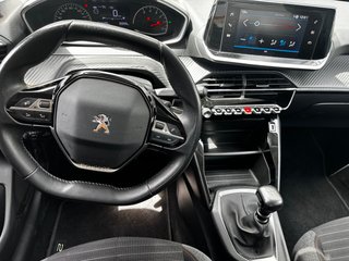 Peugeot 208 2021