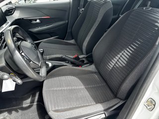 Peugeot 208 2021