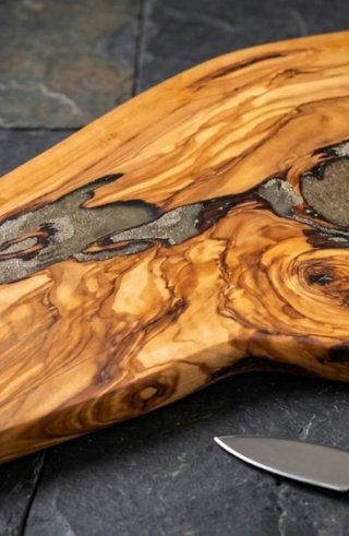 Vassoio artistico legno ulivo - resina - Ottone