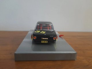 BMW 2002 Revoslot Negro