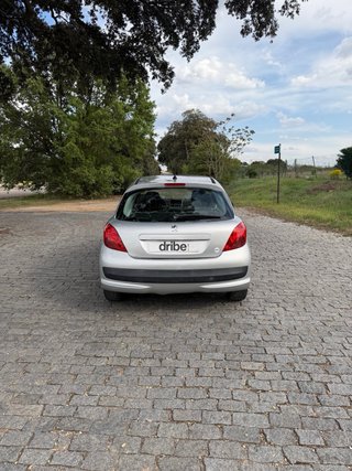 Peugeot 207 - 1 año de garantía