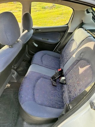Peugeot 206 1999