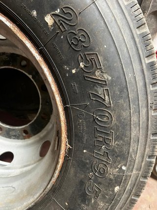 Rueda Camión 285/70 R19.5