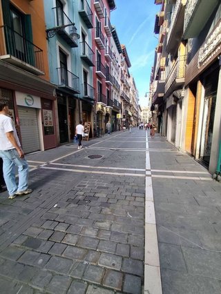 Local comercial en alquiler en Casco Antiguo en Pamplona