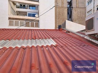 Local comercial en alquiler en Mercado en Alicante
