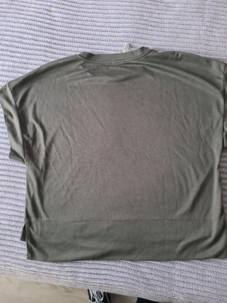 Camiseta Mango verde militar talla M