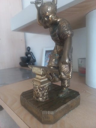 Figura Bronce Herrero con Yunque.ultima oferta 35