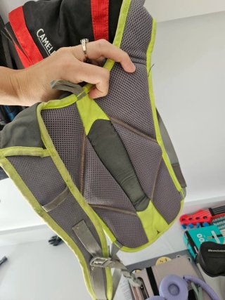 3 zaini da escursionismo / zaini per l'acqua