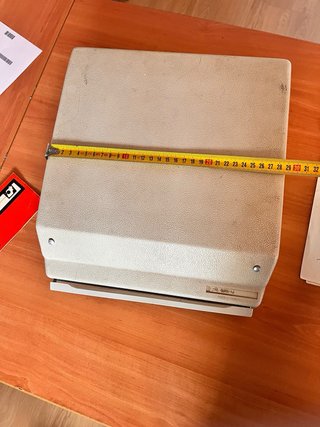 Máquina de escribir portátil antigua