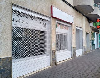 Local comercial en venta en Centro en Santa Pola