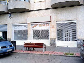 Local comercial en venta en Centro en Santa Pola