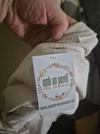 Conjunto pantalón baggy y sudadera beige