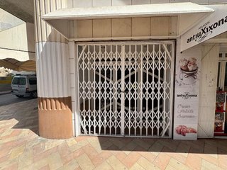 Local comercial en alquiler en Monóvar/Monòver