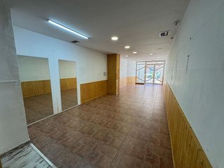 Local comercial en alquiler en Monóvar/Monòver