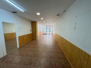 Local comercial en alquiler en Monóvar/Monòver