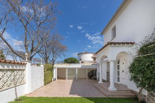 Chalet en venta en Empuriabrava en Castelló d´Empúries