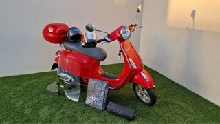 Vespa Primavera 125 Roja - 7830km