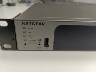 Switch Netgear GS728TPP