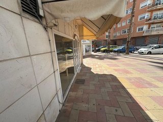 Local comercial en alquiler en Monóvar/Monòver