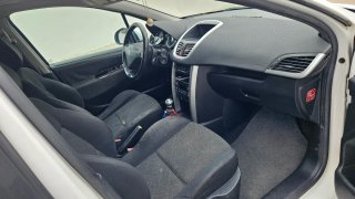 Peugeot 207 2009