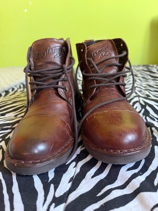 Botas de piel marrones