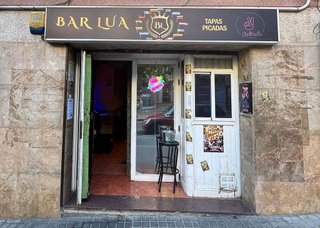 Local comercial en venta en Pubilla Cases en Hospitalet de Llobregat, L´