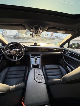 Porsche Panamera 2019