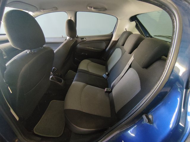 Peugeot 206 2003