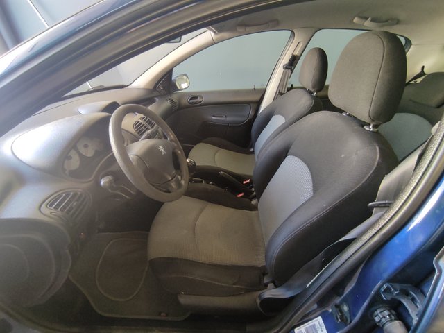 Peugeot 206 2003