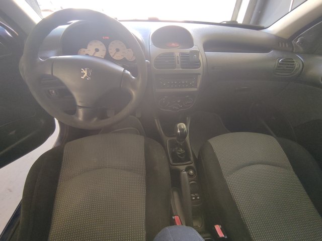 Peugeot 206 2003