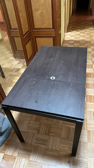 Mesa comedor extensible Vangsta Ikea negra