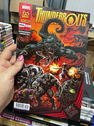 Pack comics veneno/venom el rey de negro