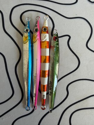 Jig da pesca 60g - Set 8 pezzi