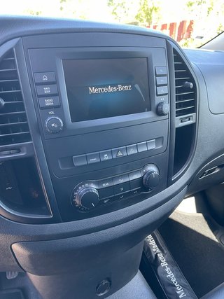 Mercedes-Benz Vito 2024