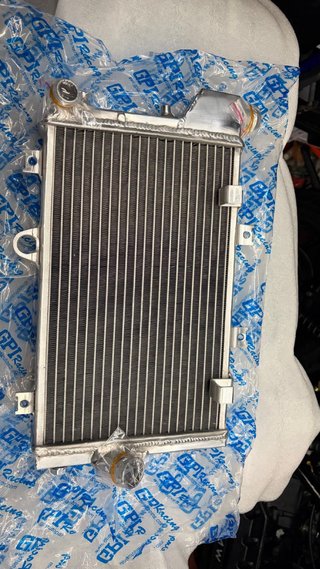 Radiador GPI Racing BMW Aluminio Nuevo