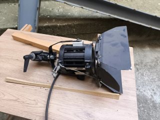Foco Arri 300 Plus con viseras