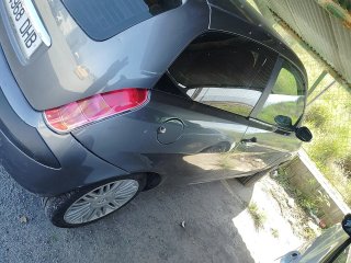 Lancia Ypsilon 2005