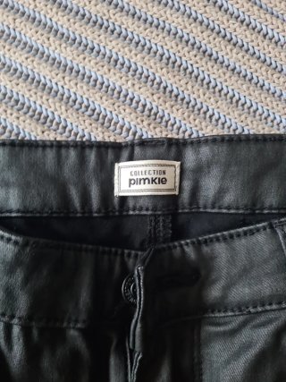 Pantalones efecto piel negros Pimkie talla 40 /42