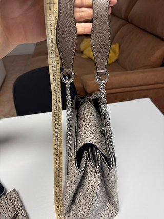 Bolso Guess Beige y Marrón con Cartera