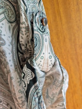 Blusa Cortefiel Estampada Verde y Blanca