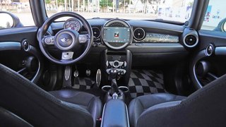 MINI Cooper John Cooper Works R56 jcw