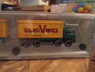 Fiat 690 millepiedi Brekina Camion Olio Vinci 1/87