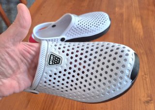 Zuecos blancos talla 44