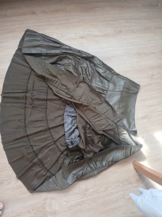 Falda larga volantes verde militar