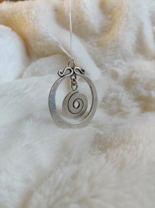 Plata Tailandesa Colgante Espiral Karen